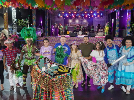 Governador Brandão homenageia Iracema Vale no encerramento do Arraial da Assembleia