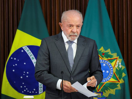 Governo Lula reage ao tarifaço, promete reciprocidade e culpa família Bolsonaro