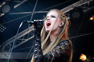 La cantante Aeva Maurelle se une a The Vivaldi Metal Project Live Band