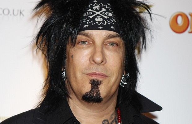 Nikki Sixx responde a la advertencia de un fan de Mötley Crüe sobre el comportamiento de Tommy Lee
