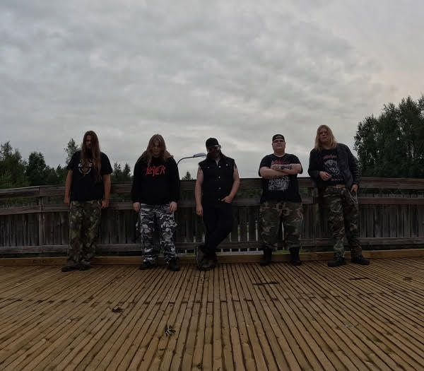 ¡Los jóvenes death metaleros finlandeses Pestilent Scars lanzan el segundo sencillo 'A Reaching Hand' de su próximo álbum debut!