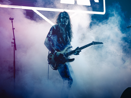 El guitarrista checo Martin Bílek logra el éxito en un concurso europeo de rock