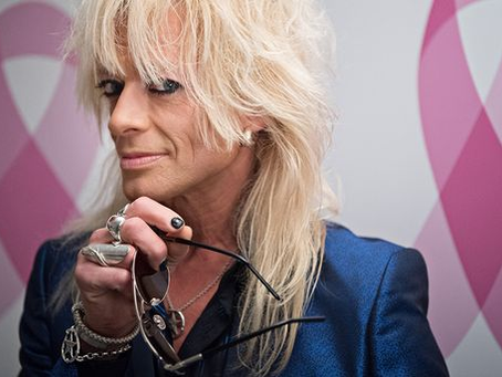 Michael Monroe celebra su 60 cumpleaños con un lujoso concierto en la pista de hielo de Helsinki
