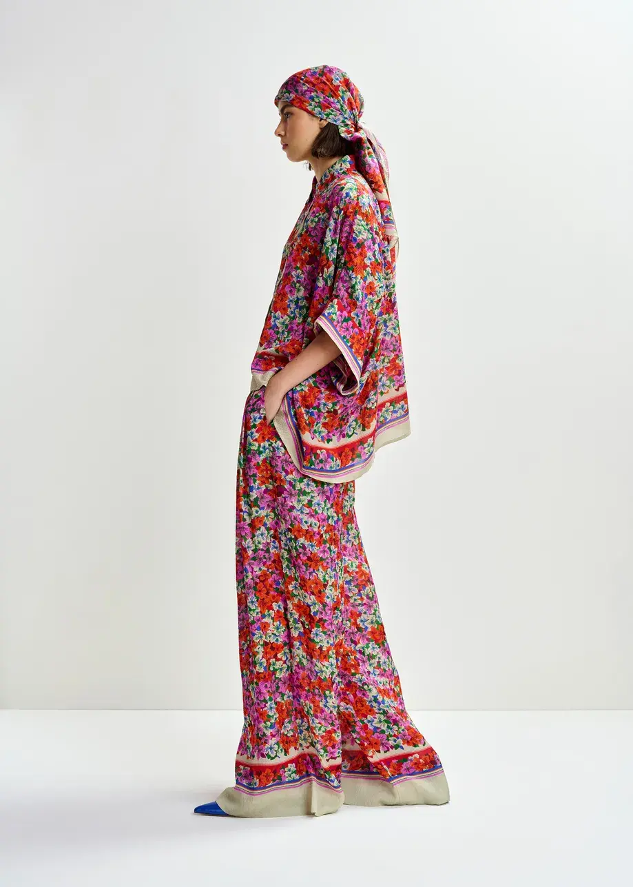 Thumbnail: Paarse, rode en veelkleurige brede broek van zijdemix met bloemenprint JOEK-J1FG