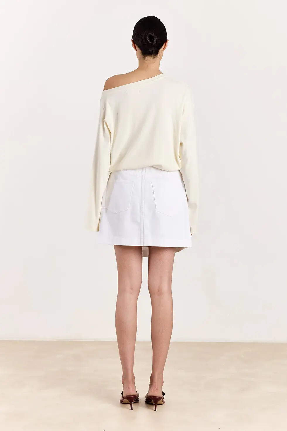 Thumbnail: ARCHIE Long Sleeve Off Shoulder T-shirt Cream