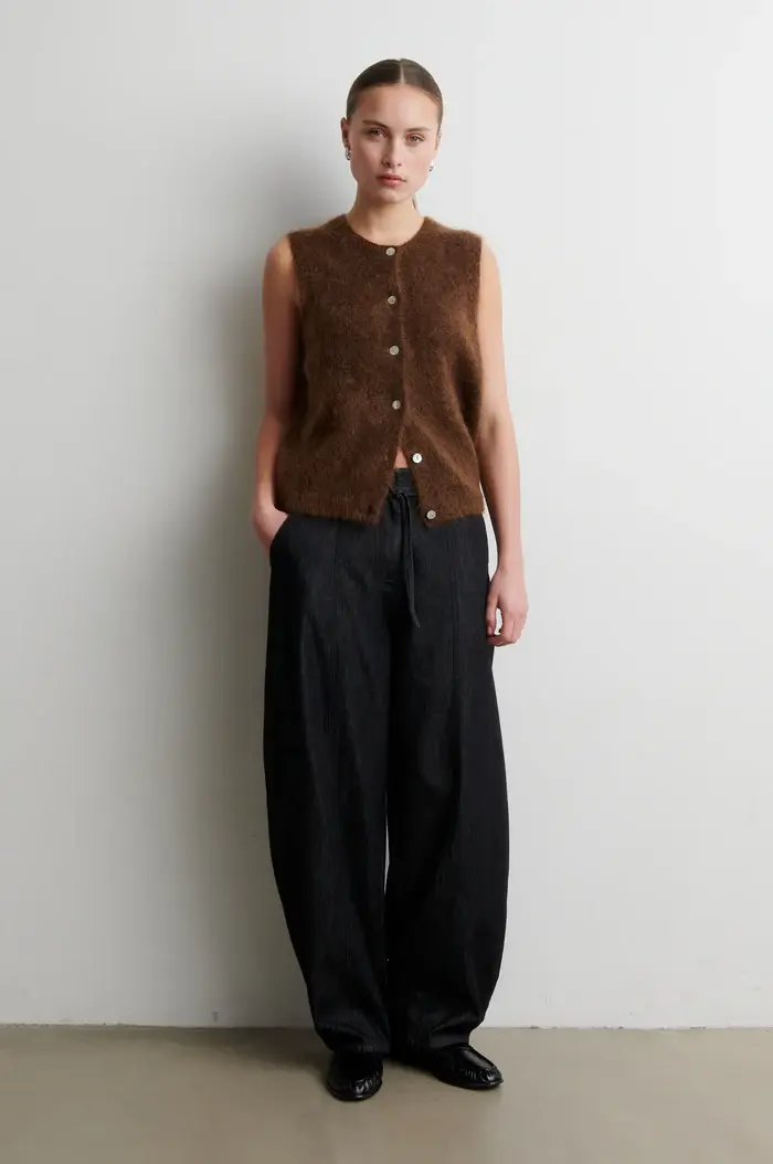 Thumbnail: BROOK Knit Button Vest Carafe 61122