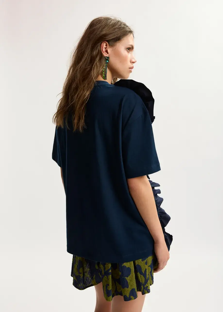 Thumbnail: Marineblauw katoenen T-shirt met oversized bloem JIDOLE PB07