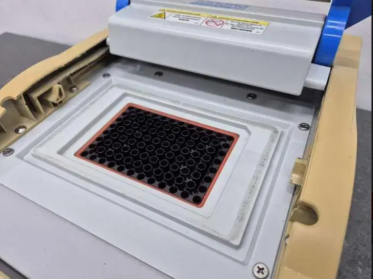 Thumbnail: TAKARA TP600 PCR Thermal Cycler