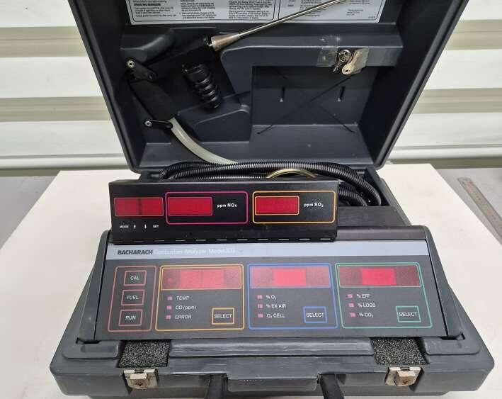 BACHARACH 300 NSX Combustion Analyzer