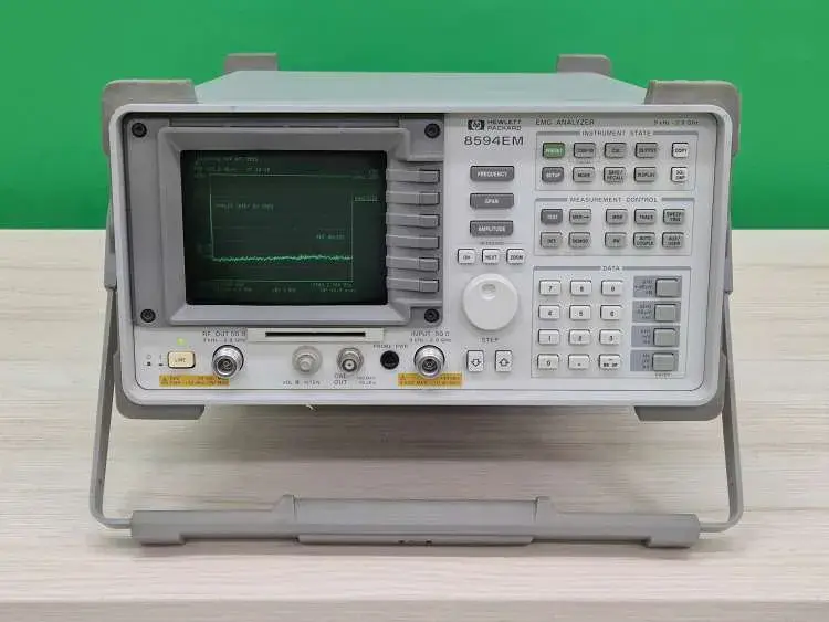 HP 8594EM EMC Analyzer
