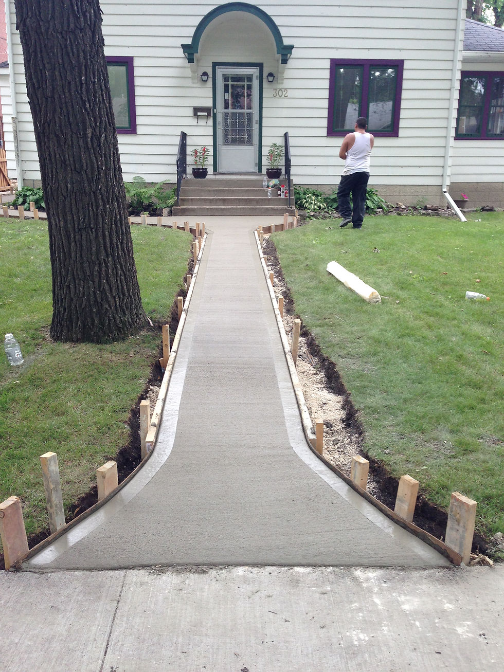 Winnipeg concrete sidewalk