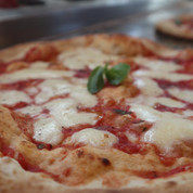 Pizza 01.jpeg