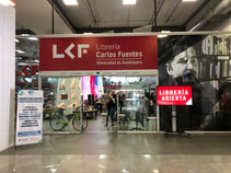 Librería CARLOS FUENTES