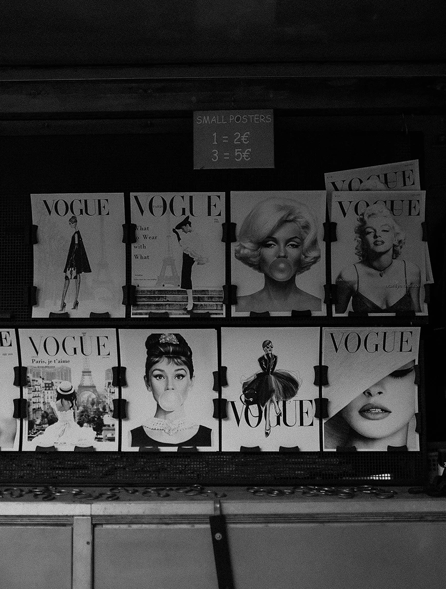 Vintage Vogue-Cover zeigen die Entwicklung des Fashion Designs über die Jahre hinweg