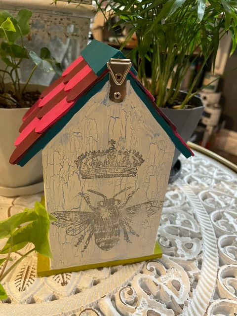 Thumbnail: Bows and Bees Bird house