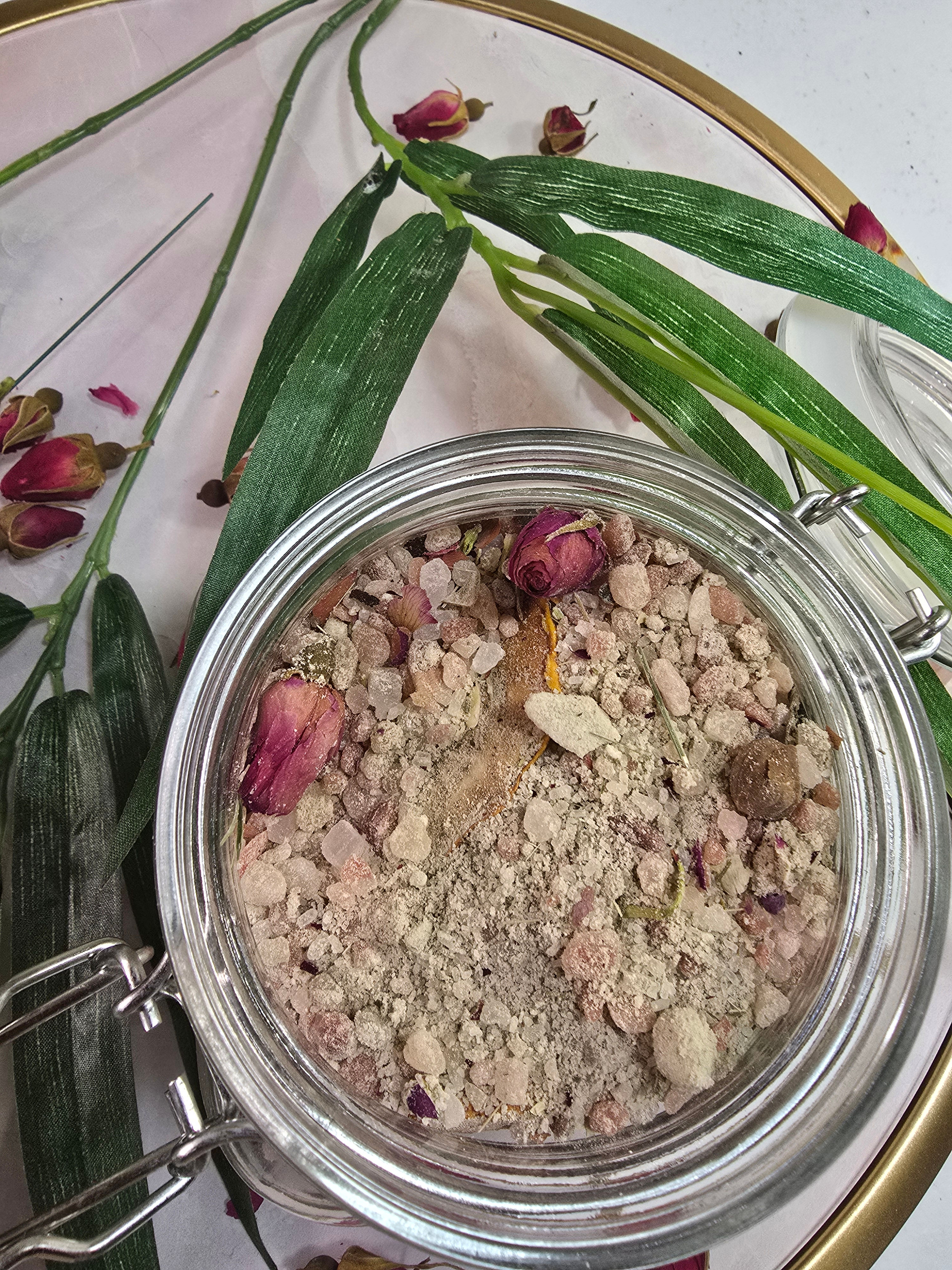 HIMALAYAN SALT SCRUB