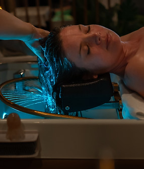 Lounge Facial & Petite Head Spa Combo