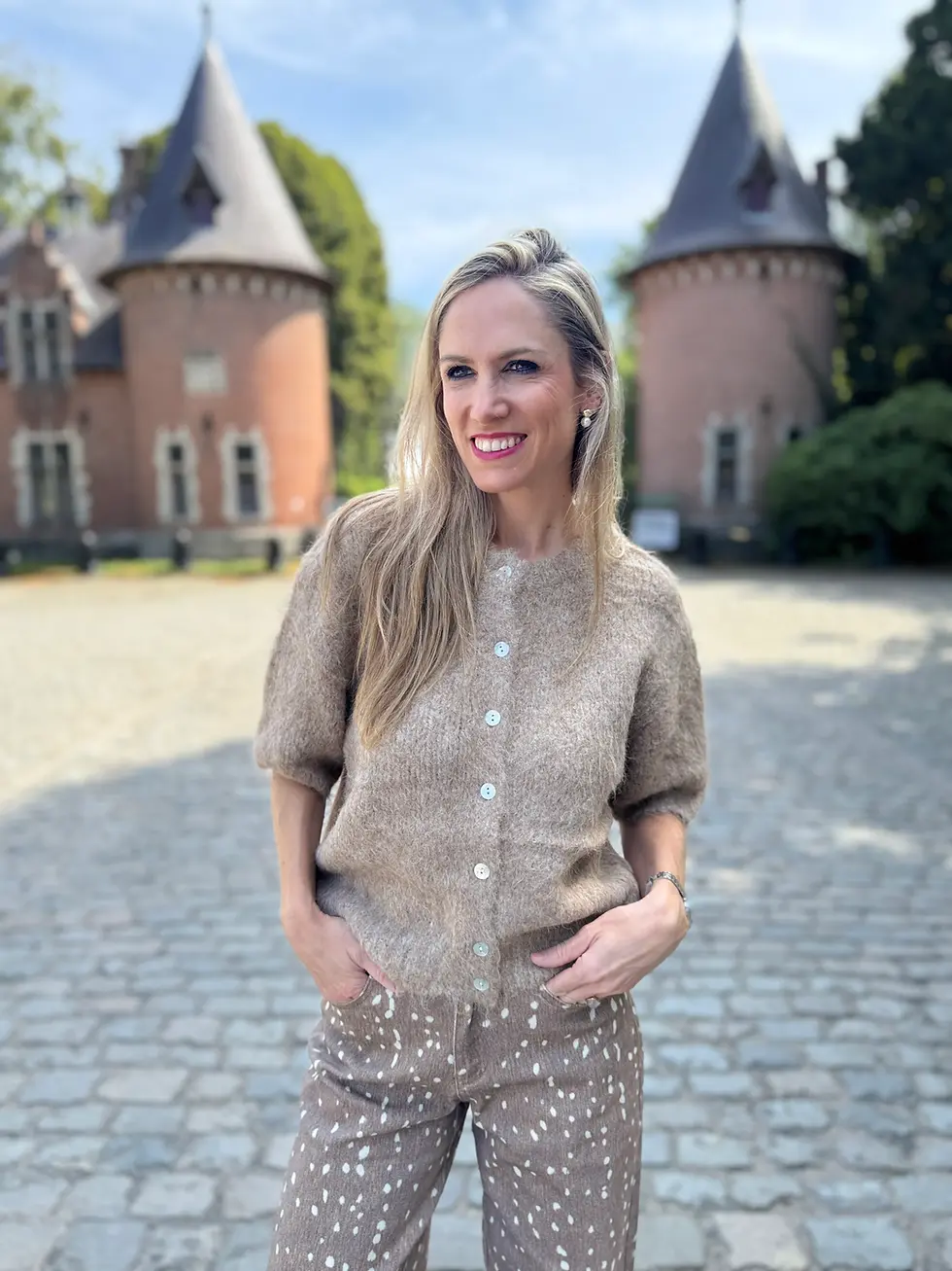 Cremekleurige_Buttonup_Wollentruitje