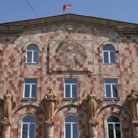 hammer and sickle, hammer and sickle meaning, hammer and sickle bas relief