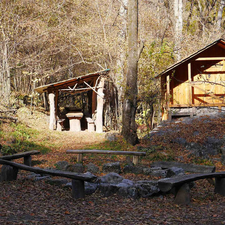 Wooden huts where visitors can stay are located in Lastiver