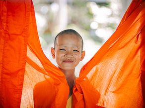 Photographing Temples in Thailand: Light, Respect, and Sacred Moments