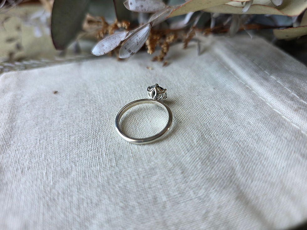 Thumbnail: Small floral Moss Agate Ring
