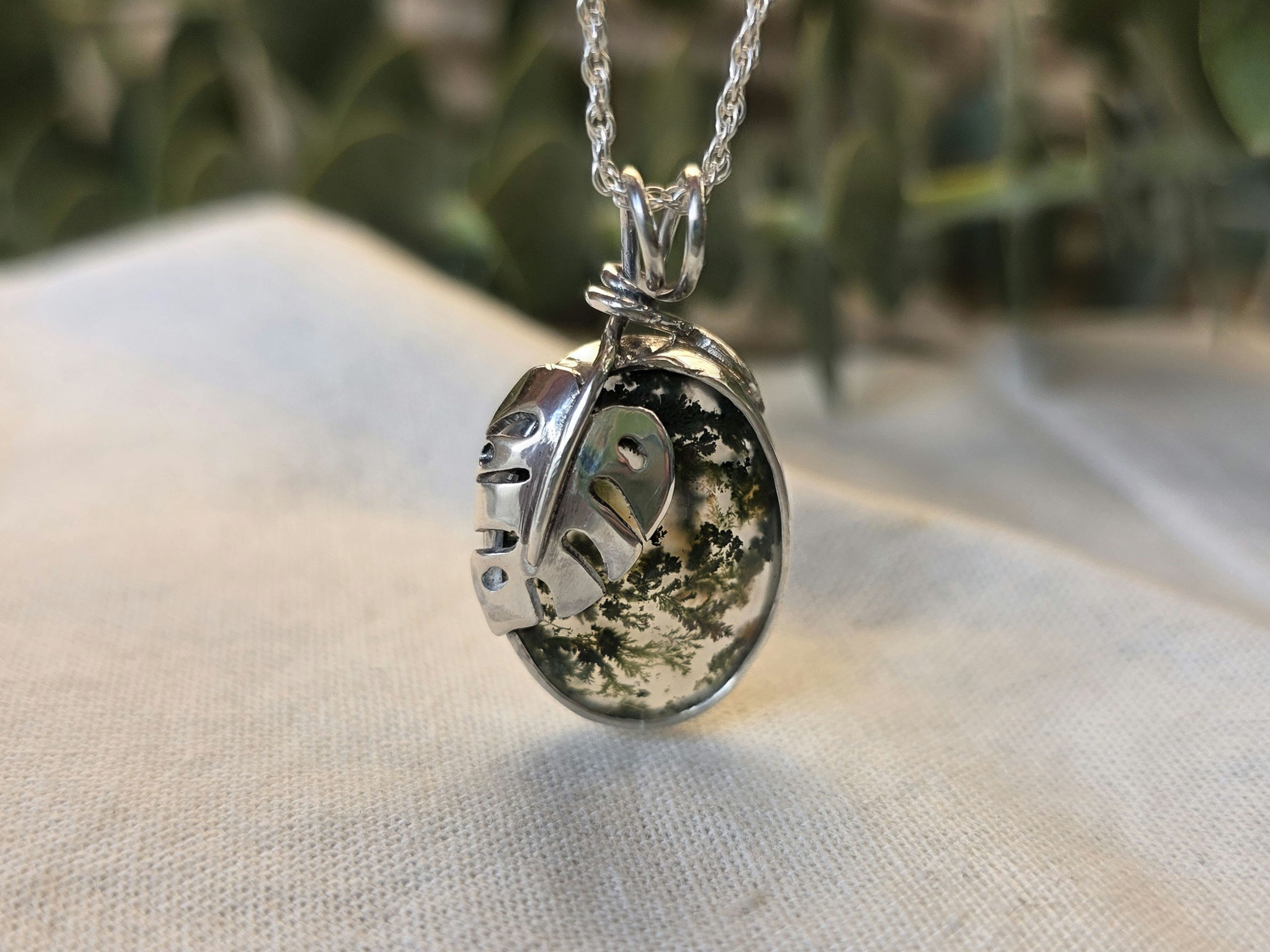 Monstera Moss Agate Necklace in Sterling Silver