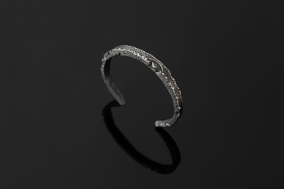 Volcanic Solid Silver Women's Bracelet with White Diamonds - Small