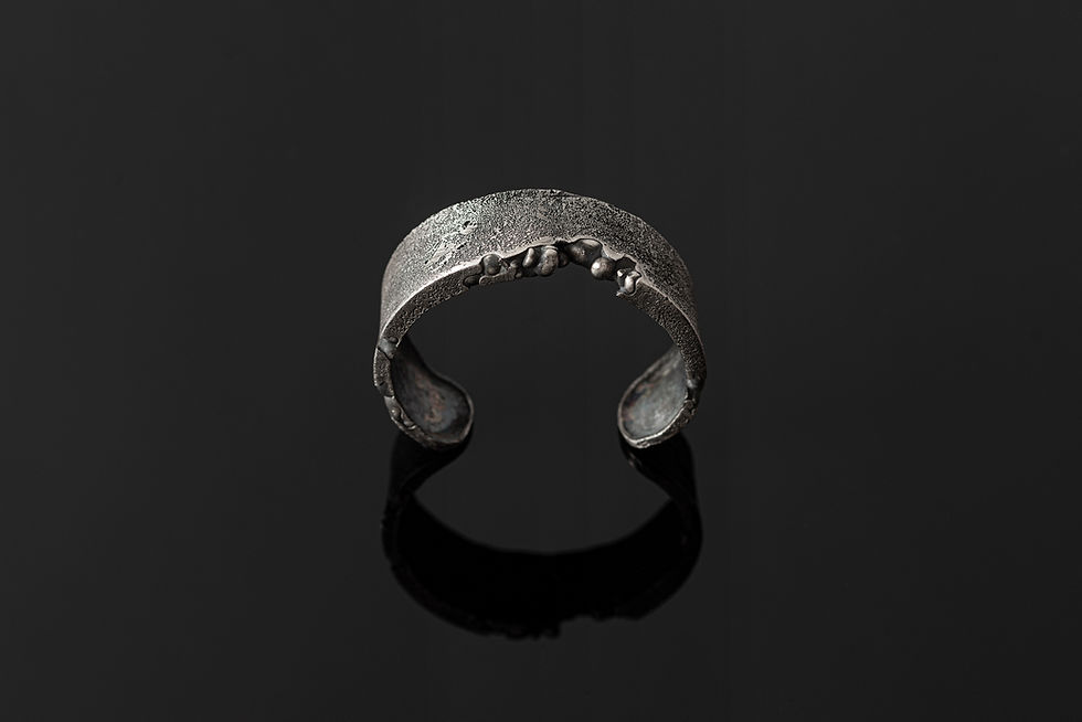 Thumbnail: Volcanic Solid Silver Women's Bracelet - Large