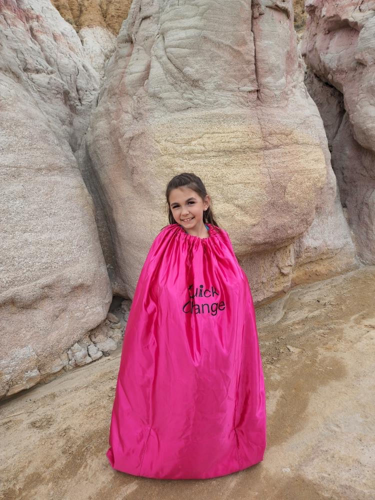 Hot Pink Foldable dressing room/Bag