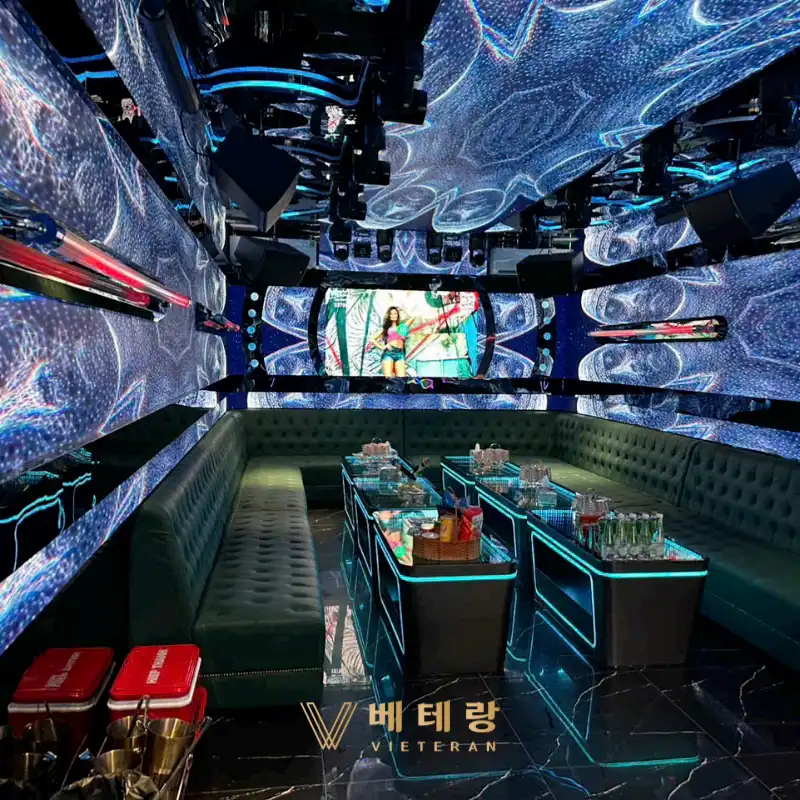 호치민 매트릭스 가라오케 룸 내부 사진