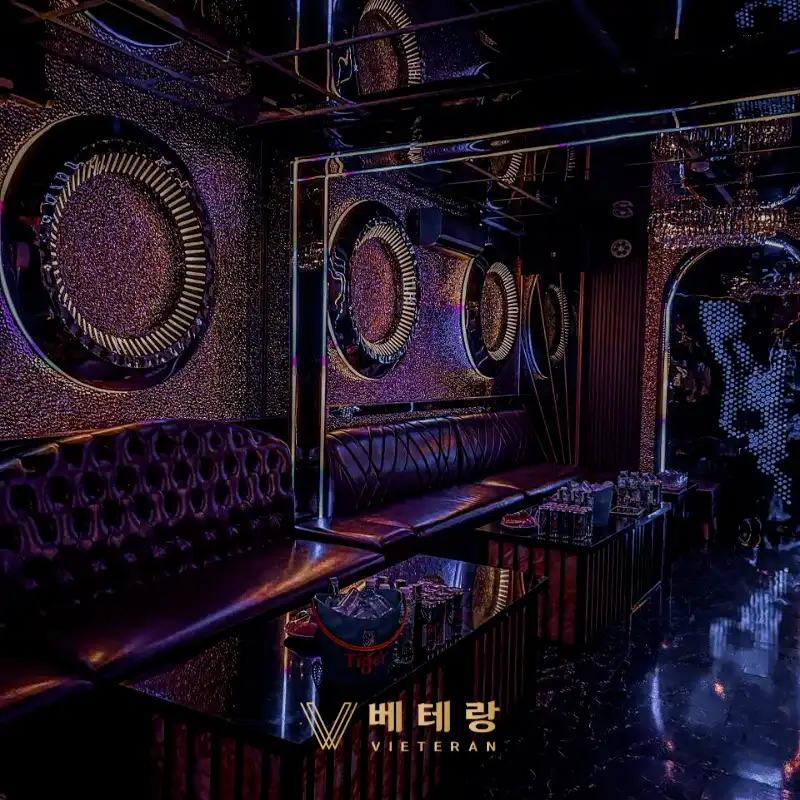 나트랑 마스터 가라오케 룸 내부