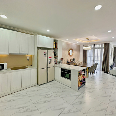 호치민 풀빌라 7군 5룸 1층 넑은 주방