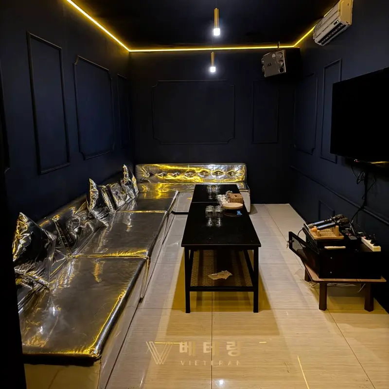 호치민 초이스 바 룸 내부 사진