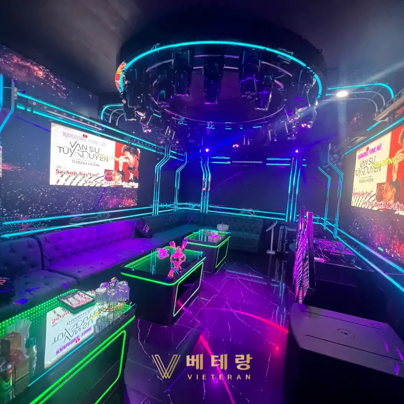 호치민 매트릭스 가라오케 내부 사진