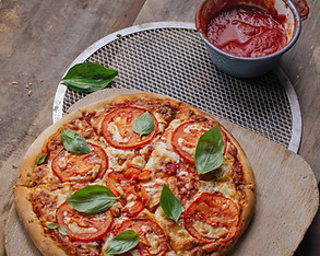 Fresh Tomato Pizza with Basil