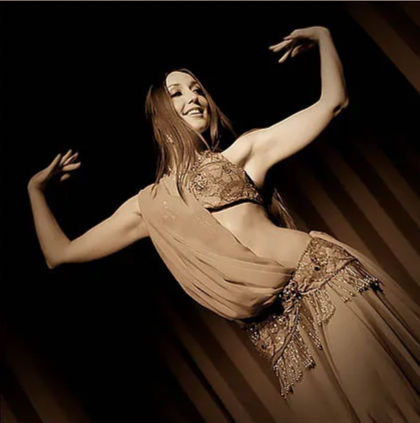 Buikdanseres Raniya