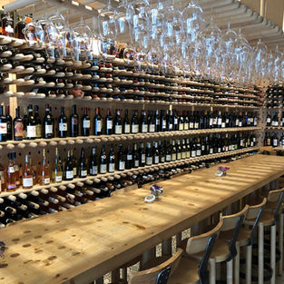 Peste 50 de magazine de vinuri si wine baruri au aparut pe harta Bucurestiului in ultimii ani