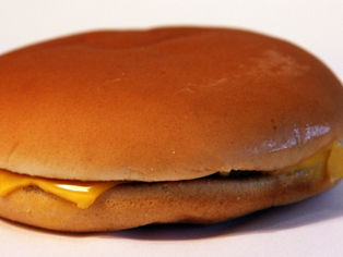 McDonald’s vinde afacerea din România