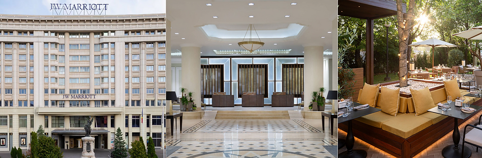 Clădire hotel JW Marriott, exterior impozant; recepție elegantă cu candelabru; terasă cu scaune galbene, atmosferă relaxantă sub copaci.