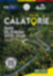 Ghid METRO turistic 2025-2026, România. Pădure verde cu drum șerpuit. Text: Vis de Călătorie, +2500 obiective turistice. Cod QR inclus.