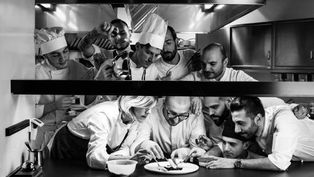 Chef Cezar Predescu a lansat un nou restaurant pe scena gastronomică a Bucureştiului.