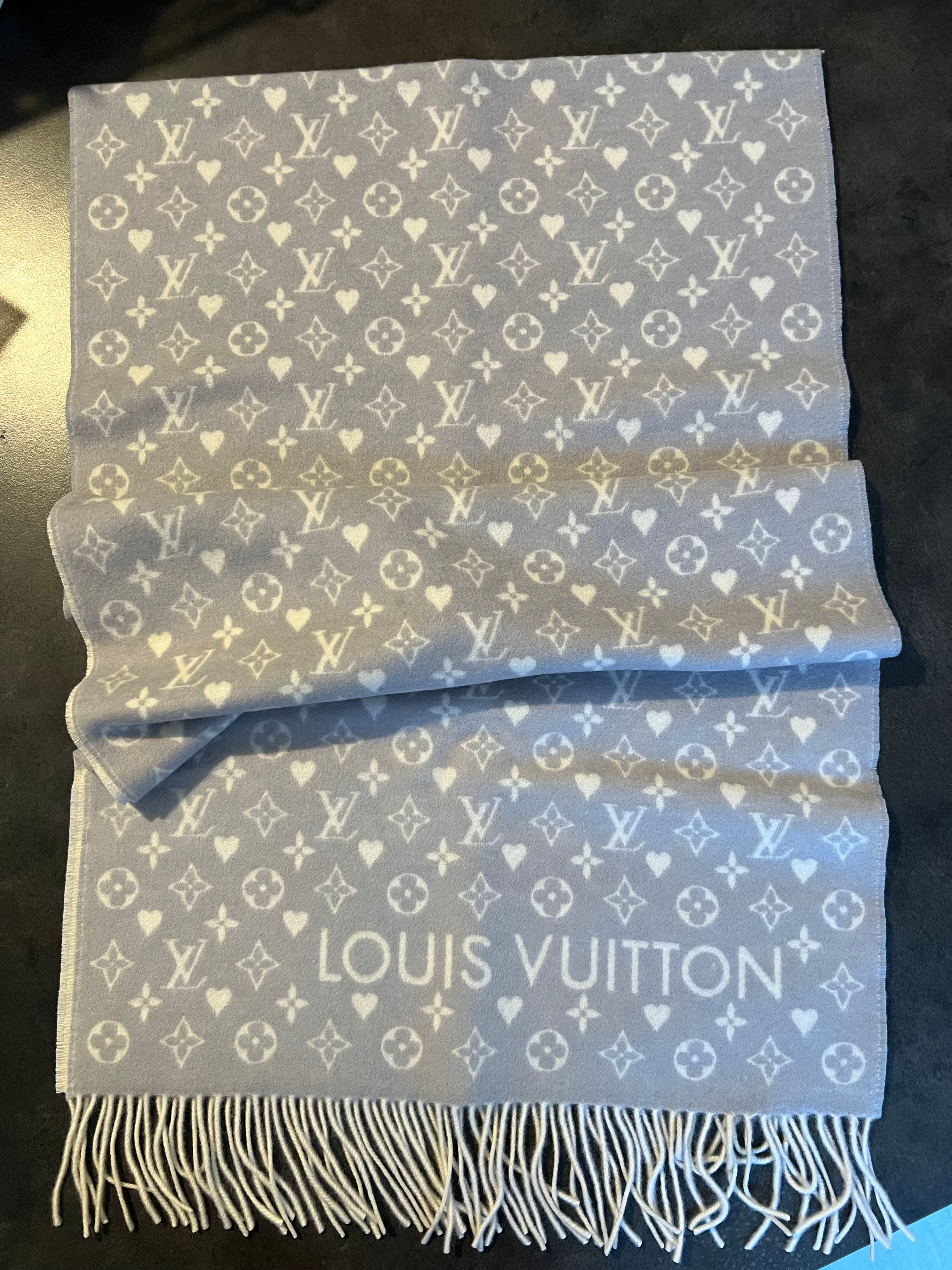 Louis Vuitton Game On scarf