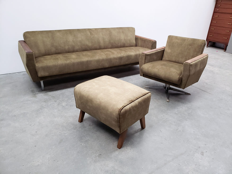 Thumbnail: Mid Century German Swivel in Forest Green Velvet and Chrome LOFTME