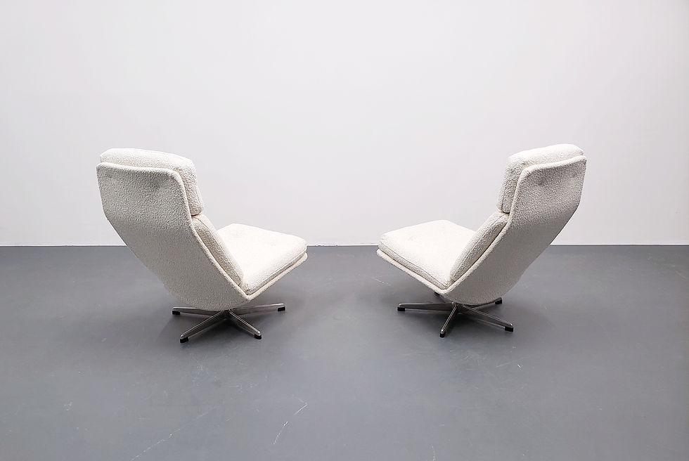 Thumbnail: 1970 Swivel Armchair by Gerald Neusser in Premium Ivory Boucle