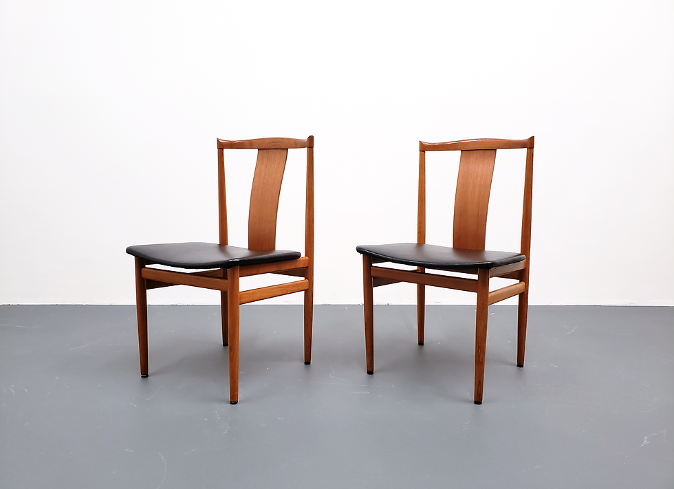 Thumbnail: Set of 2 Dining Chairs in Teak by Henning Sørensen for Danex