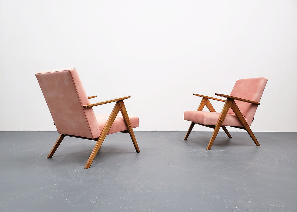 Thumbnail: 1960 Mid Century Easy Chair Model B 310 Var in Pastel Pink Velvet