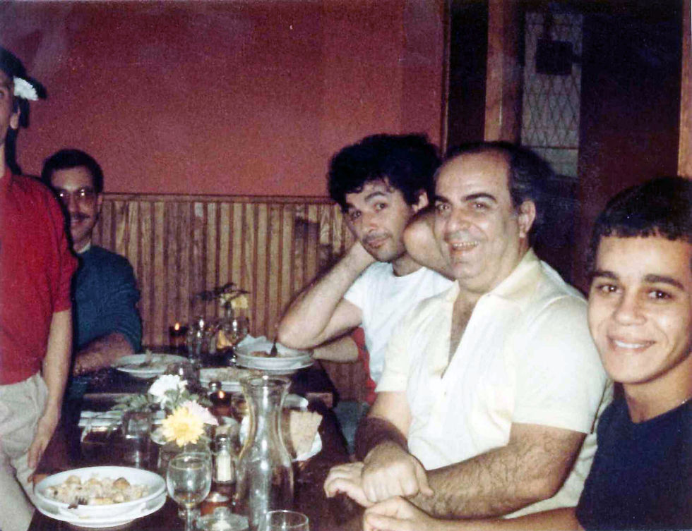 Confraternizando com os amigos !