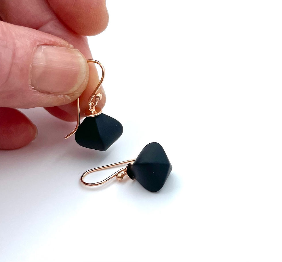 Miniaturbild: Onyx Ohrhänger "4-seasons-cut" matt in 925er Silber/ Rotgold plattiert