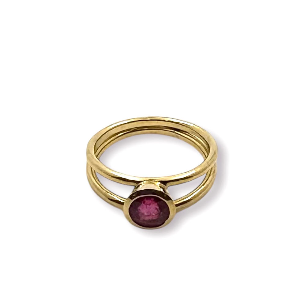 Miniaturbild: Unikat Ring in 750er Gelbgold mit Rubin/ facettiert, d = 6 mm in RW 54